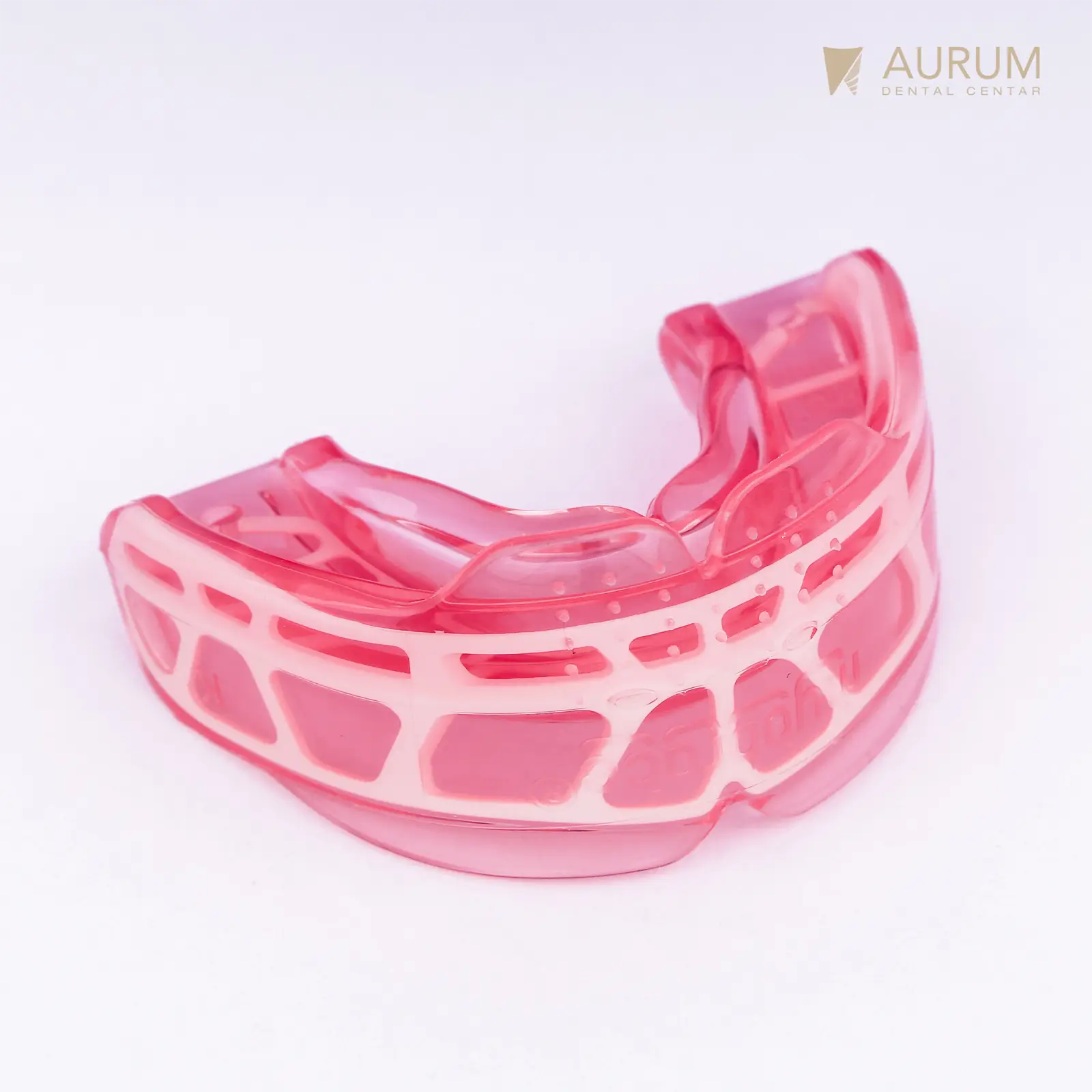 Mobilni aparatić za zube: Sve što roditelji treba da znaju